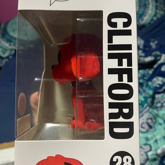 Clifford the big red dog flocked funko - Picture 4 of 4